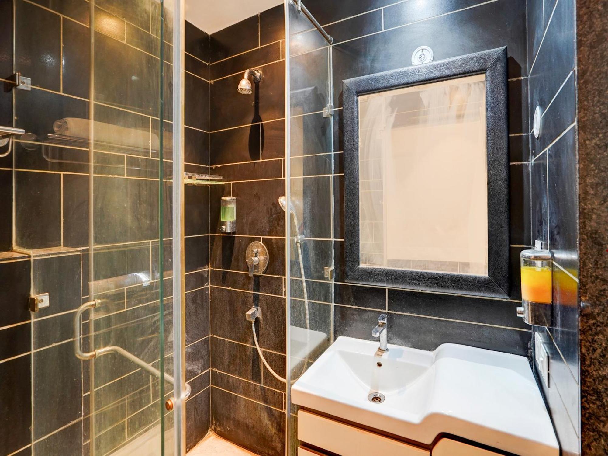 Super Townhouse Pitampura West Enclave Hotel Delhi  Luaran gambar