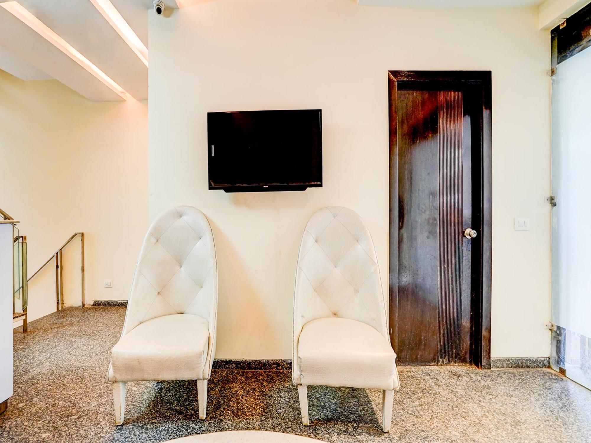 Super Townhouse Pitampura West Enclave Hotel Delhi  Luaran gambar