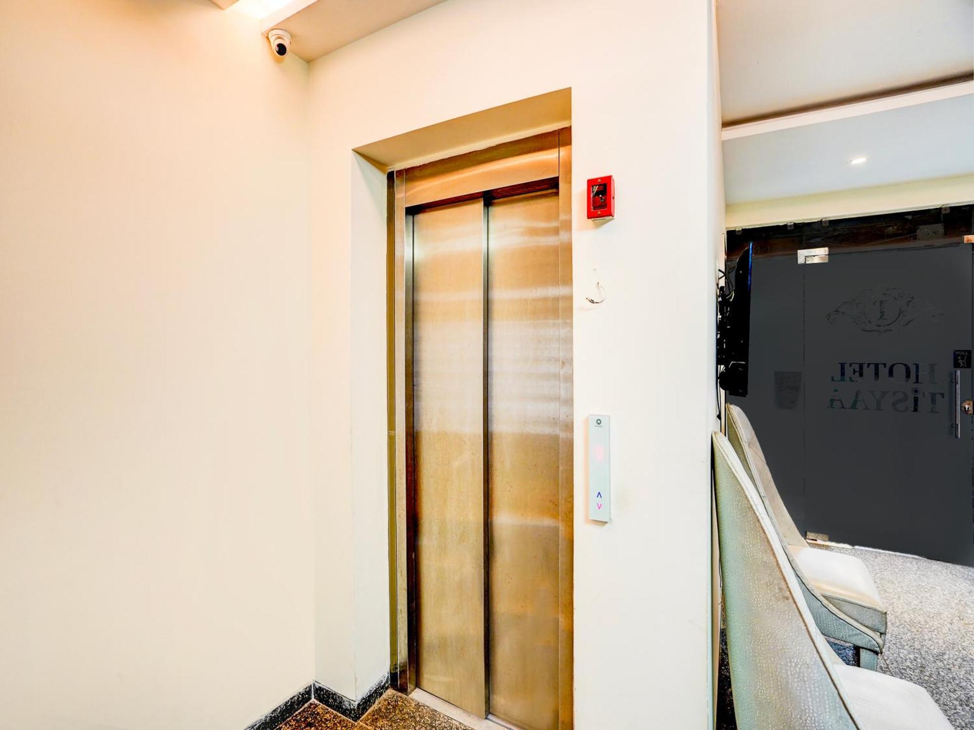 Super Townhouse Pitampura West Enclave Hotel Delhi  Luaran gambar