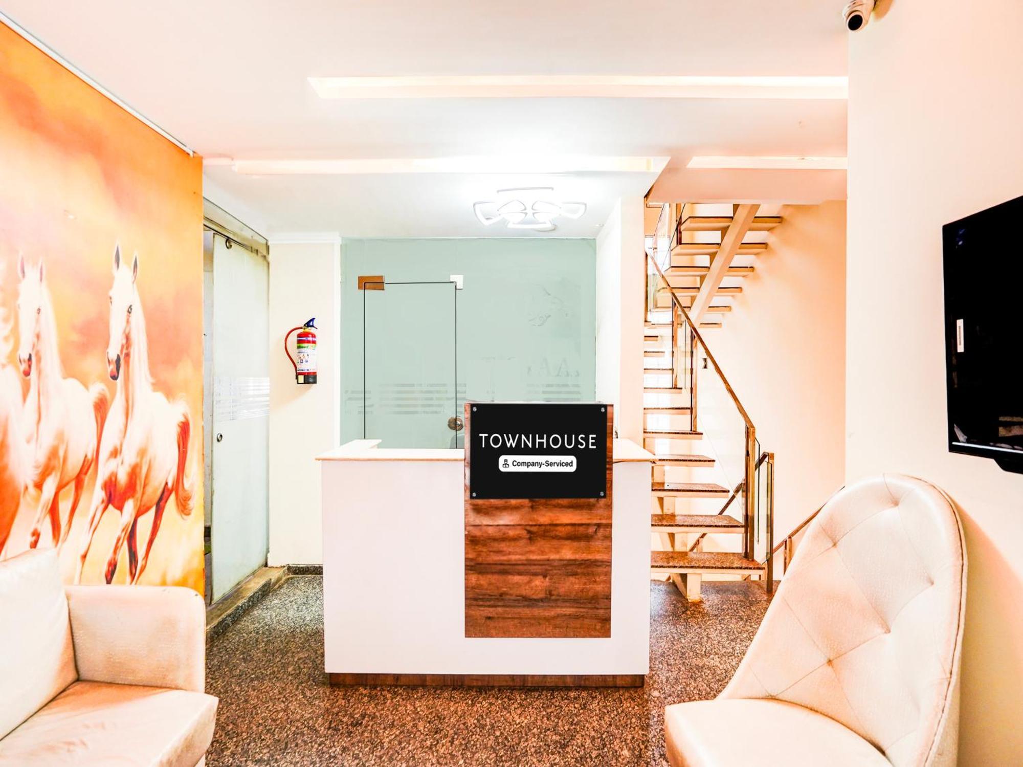 Super Townhouse Pitampura West Enclave Hotel Delhi  Luaran gambar